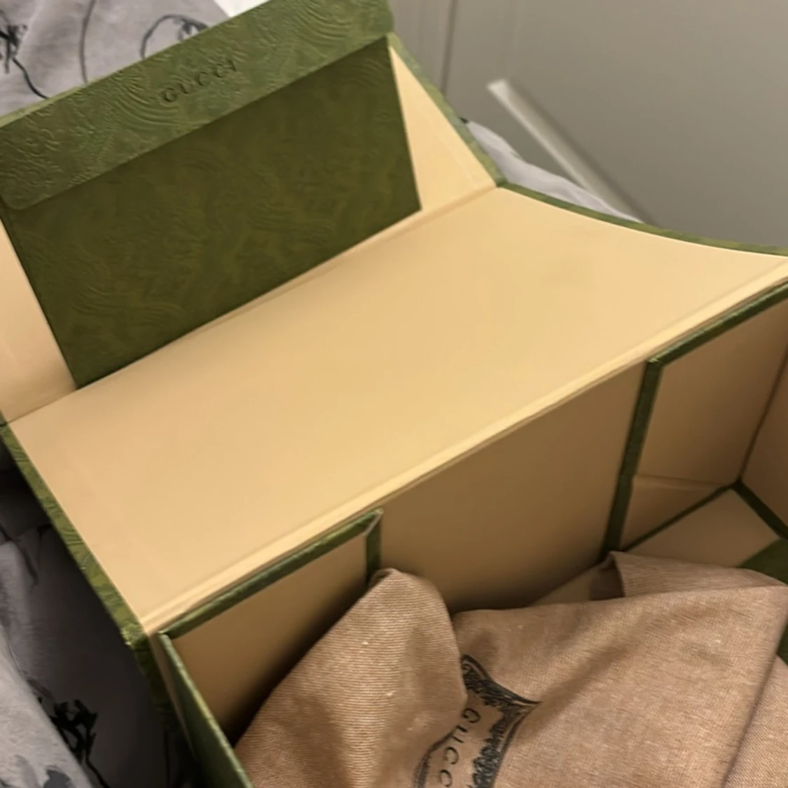 Gucci keps orm kan tänka mig och Limited edition vill inte ha den längre ej min stil  - 93