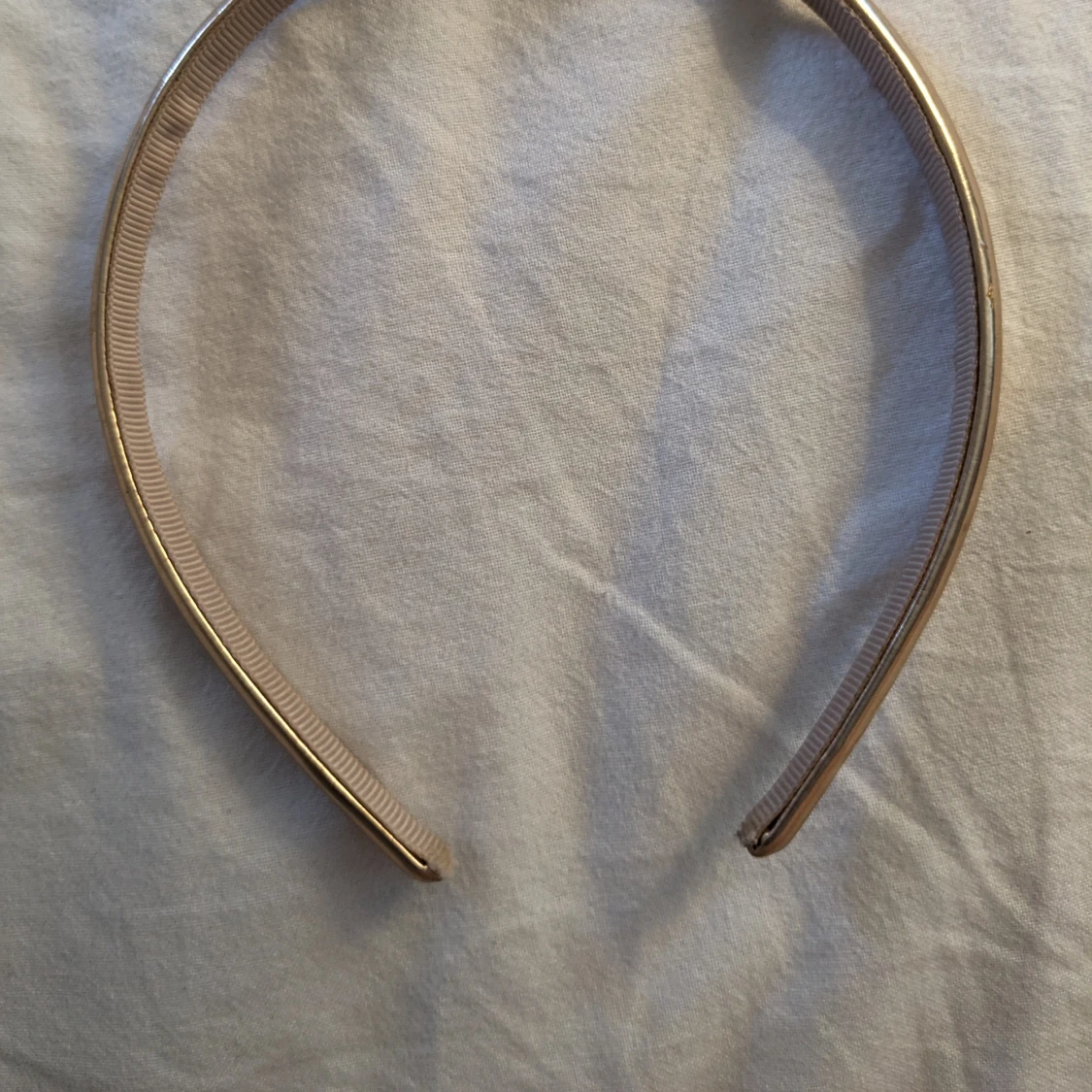 Plast diadem i guldfärg för barn - 1