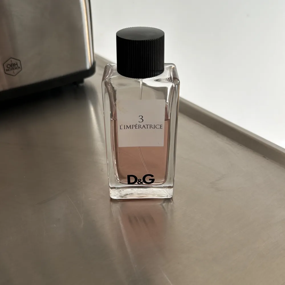 D&G l’imperatrice parfym. Inte full flaska!. Accessoarer.