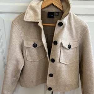 Jacka - Beige stl XS