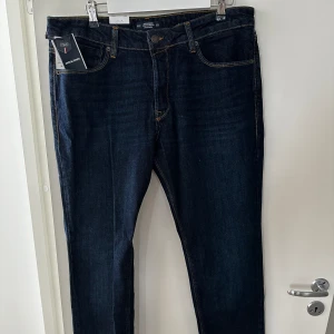 Jeans Jack&Jones - Oanvända med prislapp kvar