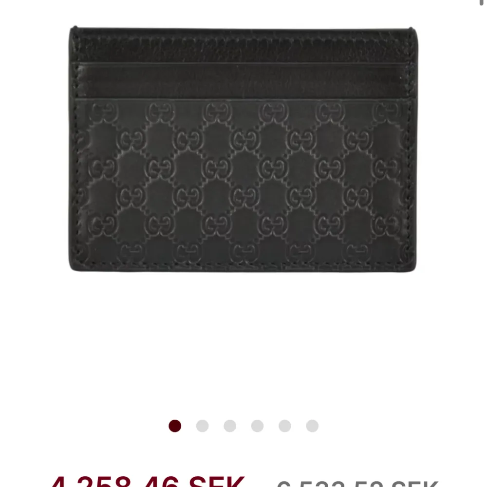 Säljer min nya plånbok från Gucci Helt ny box å dustbag finns kom me bud 4500 ny . Accessoarer.