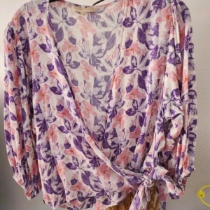 Blus - Fint skick   Rosa/lila