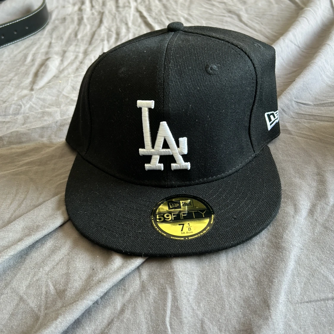 New era LA keps