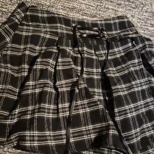 Mini skirt - Gulig nini kjol som imte kommer till andvände pris kan diskuteras 