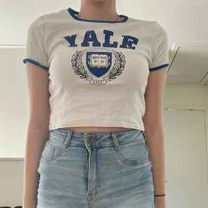 T-shirt  - Bra skick förutom de på bild tre använd Max 6 gånger.