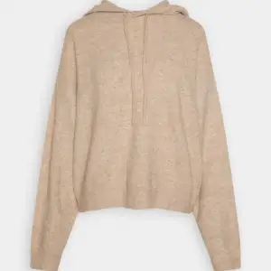 Säljer min fina stickade hoodie från Lindex då det inte kommer till användning! Den är i mycket fint skick då den inte har blivit använd så himla mycket💗 