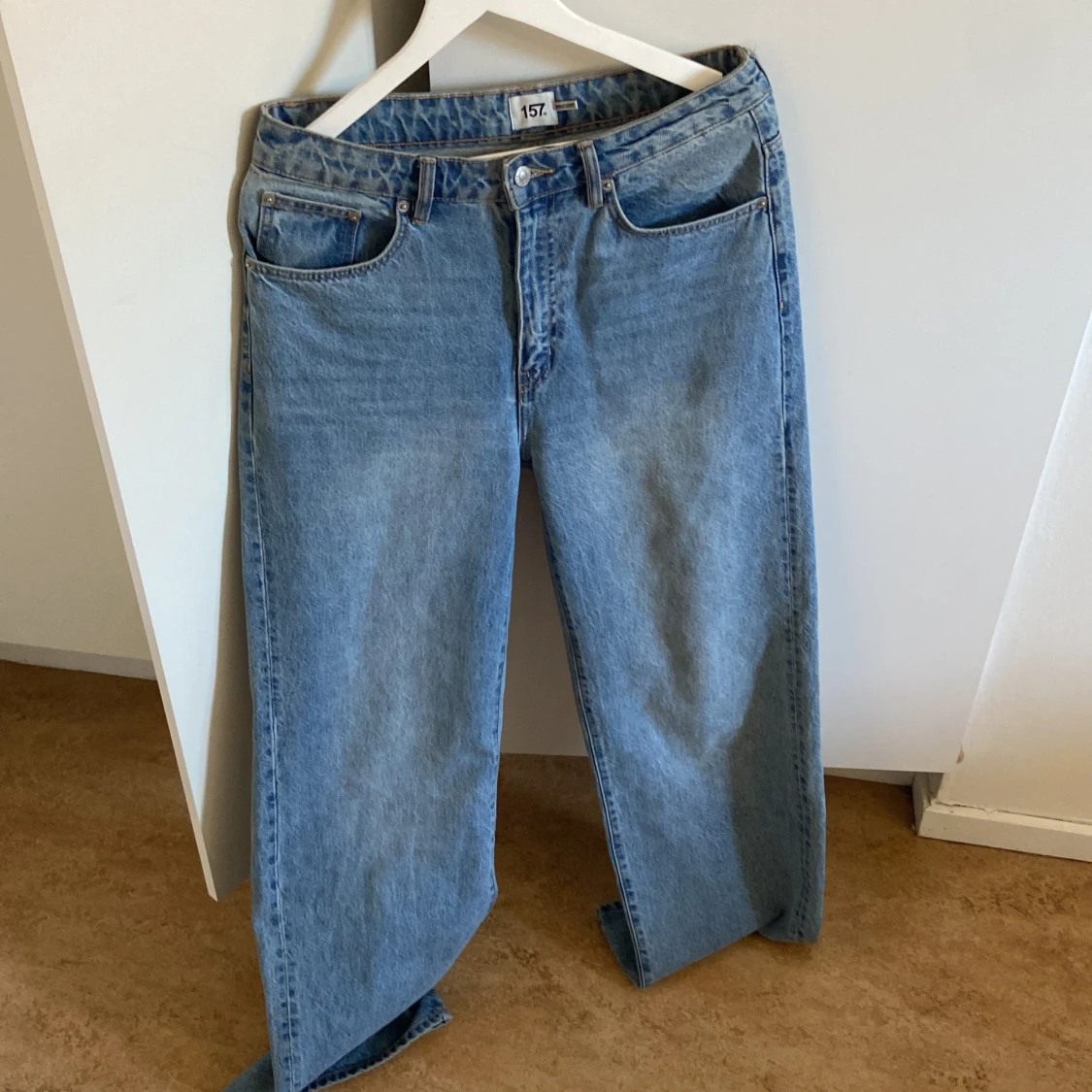 Ljusblåa jeans  - 91