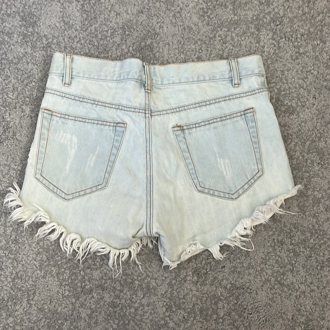 Låg midjade jeans shorts  - 90
