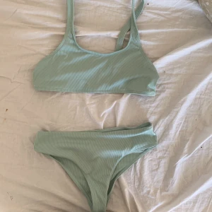 Söt Bikini - Söt bikini från HM tror jag, pris går att pruta 🩷 Aldrig använt, Storlek S