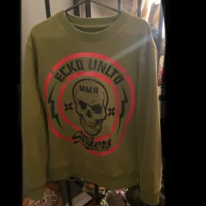 Ecko unlt tjocktröja💖💖 - Super fin ecko unltd tjocktröja med döskalle på💖💖