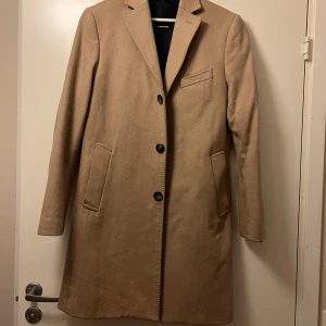 J.Lindeberg rock - Rock från J.Lindeberg, i mycket fint skick. Finns inget att anmärka på 💛