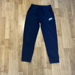 Nike byxor - Strlk 150-160