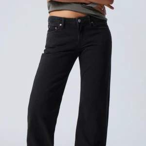 Weekday jeans - Weekday jeans i modellen arrow