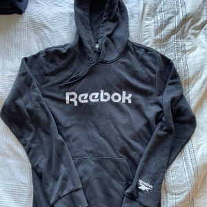 Hoodie Reebok - Bra skick