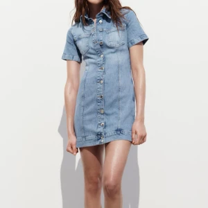 Jeansklänning - Helt ny och oanvänd nypris 500