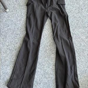 Byxor - Super fina lågmidjade kostym byxor i storlek S