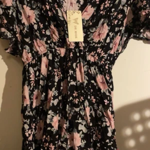 Maxi klänning - Köpt fårn marknad, aldrig använd, fort med prislapp 