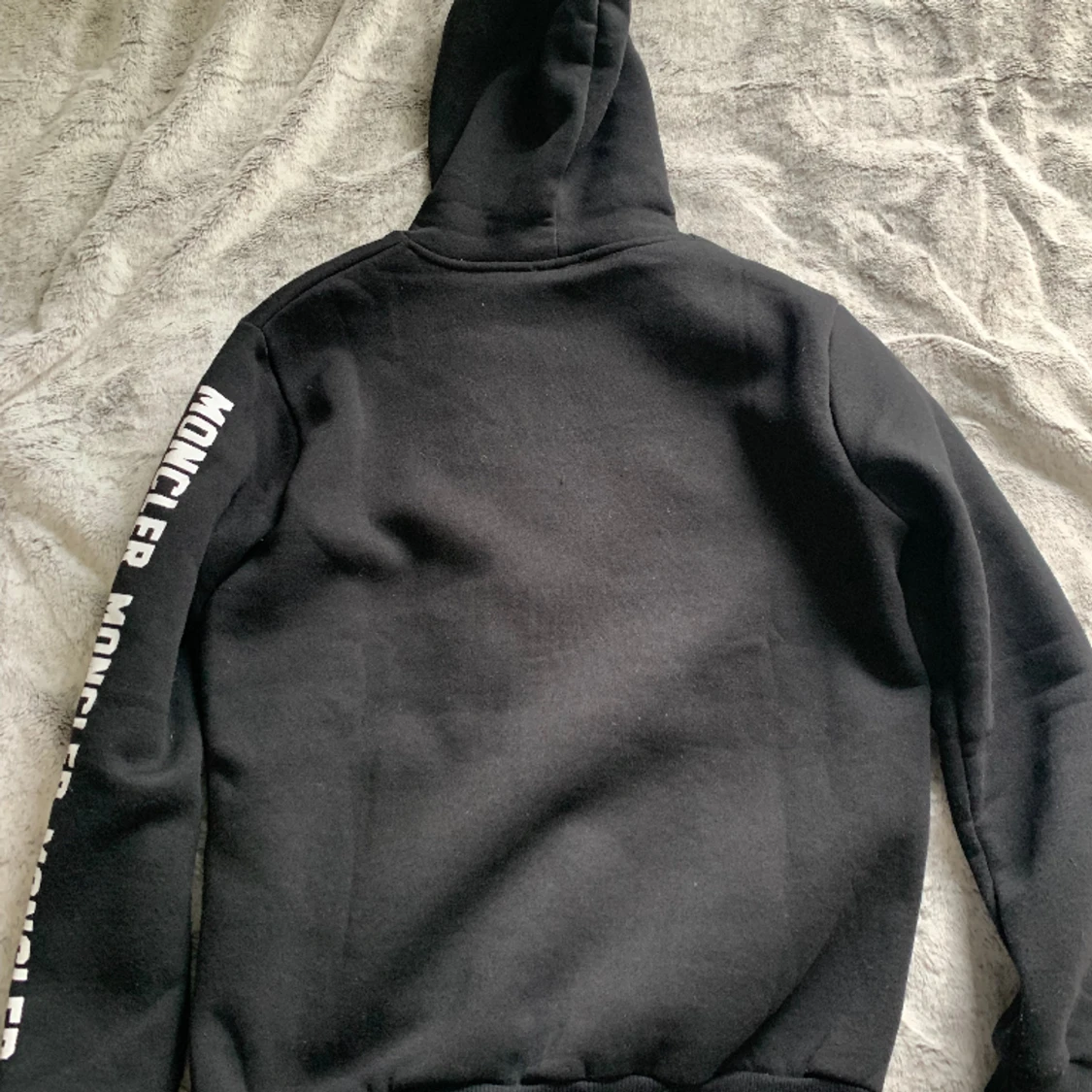 Moncler hoodie - 90