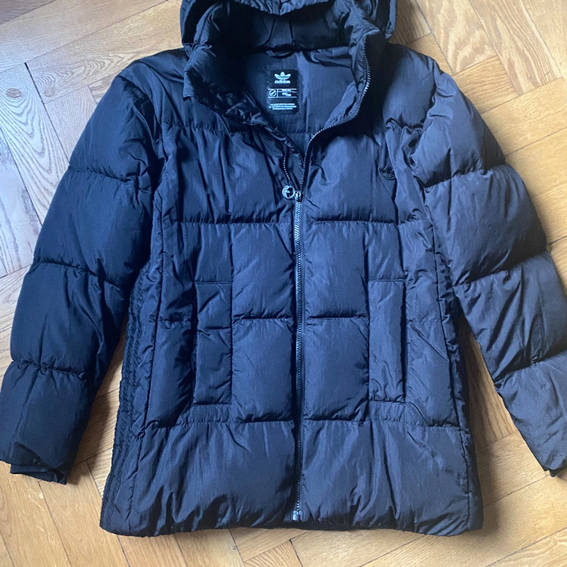 Adidas puffer dunjacka S/36