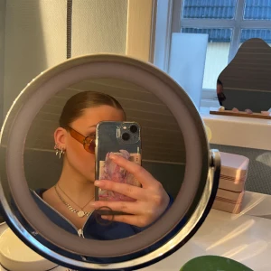 Solglasögon  - Solglasögon från Gina, aldrig använda 💗