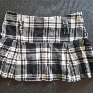 Rutig Minikjol  - Storlek 12