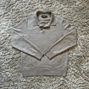 Morris tröja - Riktig skön och stilren tröja från Morris i 100% merinoull. Toppskick och i storlek L. Skriv gärna om ni har funderingar!
