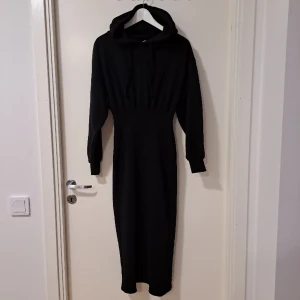 Hoodieklänning - Storlek 34