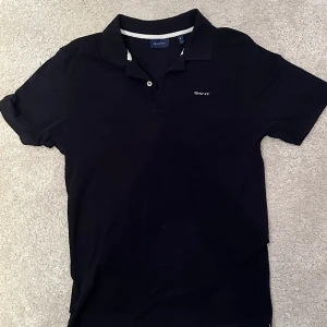 Gant pike - Fet gant piké i riktigt bra skick, 9/10✅ Pris kan diskuteras vid snabb affär.