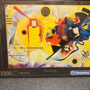 New pussel Kadinsky 1000 pieces - New Kadinsky pussel, in original package and even plastic foil. 1000 pieces. Size:69/50 cm. Can be even be given as present.