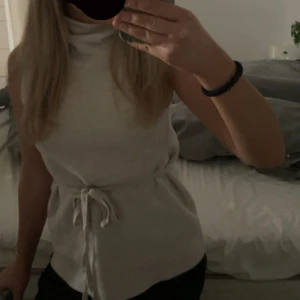 Topp - Såå snygg topp från zara 💞 bra skick! Storlek S