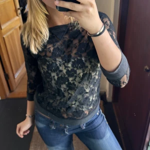 Spetstopp - Asnajs festtopp i spets✨✨✨