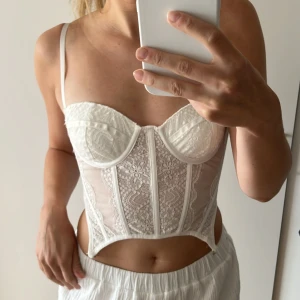 Korsettopp - Ny! Xs men passar s.