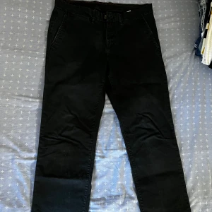 Kostymbyxor - Svarta kostymbyxor, köpta från Cubus. Passform: Regular fit W31/L31