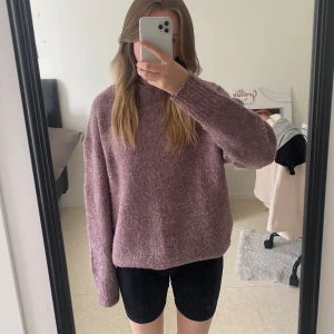 Tjocktröja - Nyskick! Priset ingår inte i priset!!❌🚚