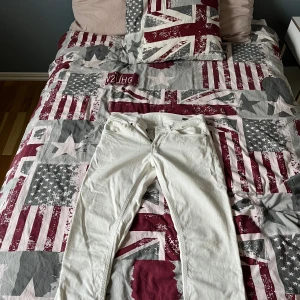 Dondup jeans - St. 33 Bra skick