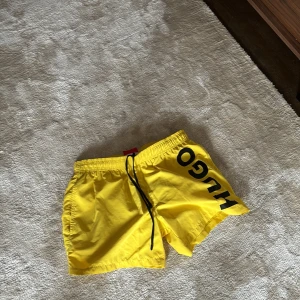 Bad shorts  - Nya