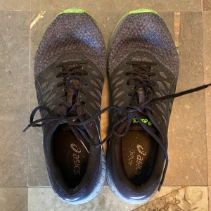 Ascis skor - Asics skor strlk 44.5. Bra skick Lägg bud Finns i Kalmar