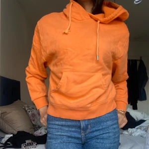 Orange hoodie - Inga defekter