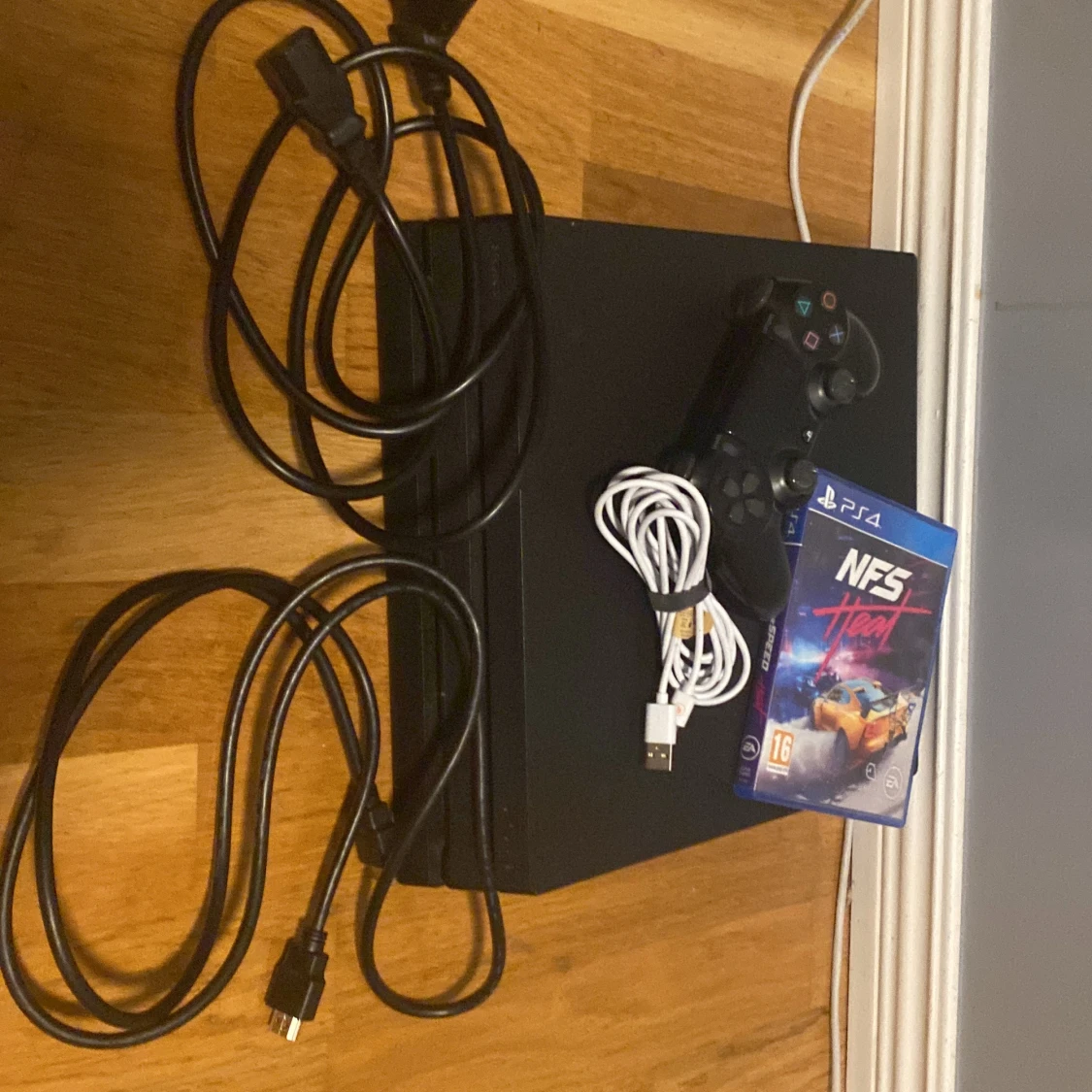 Ps4 PRO och extra saker