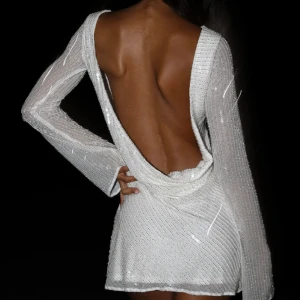 Meshki klänning  - Meshki paljettklänning i storlek S, slutsåld på hemsidan. Aldrig använd, säljes för samma pris som den köptes för🥰