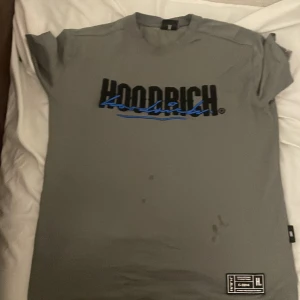 Hoodrich blend t shirt  - Helt ny använt bara en gång den e storlek S