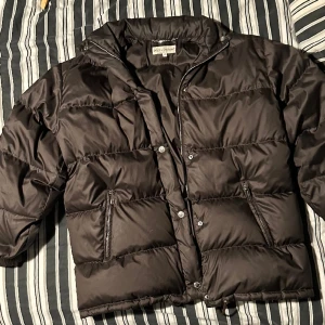 Dolce & Gabbana Pufferjacket - Strl.40, nyskick, nypris ca: 7.000 