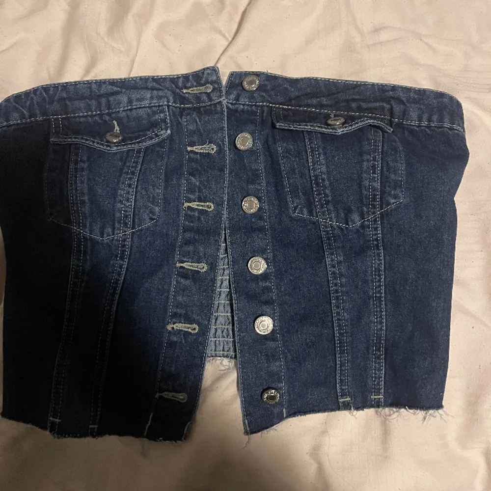 Jeans top från shein i storlek L . Övrigt.