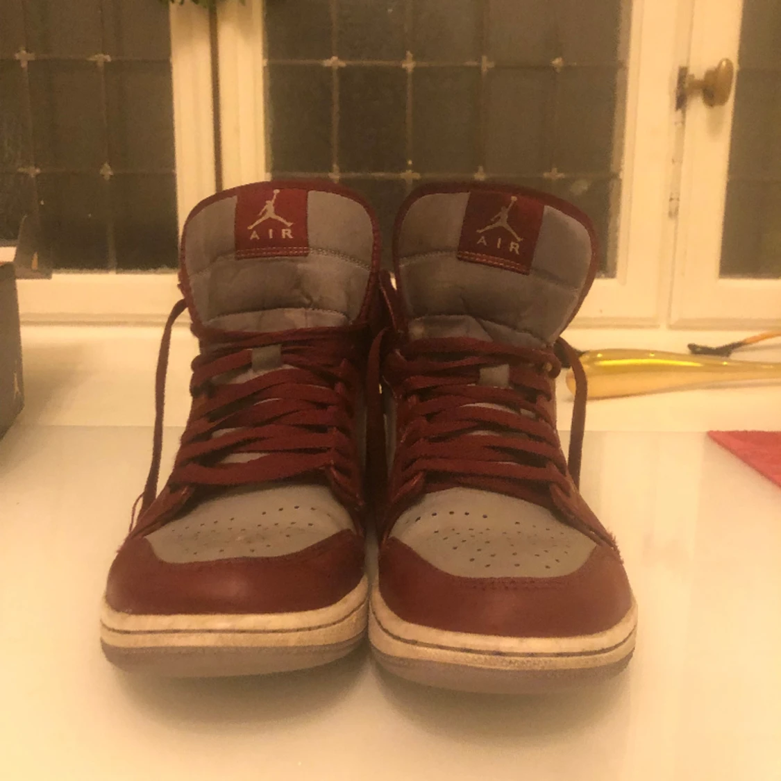 Air jordan 4 mid skor