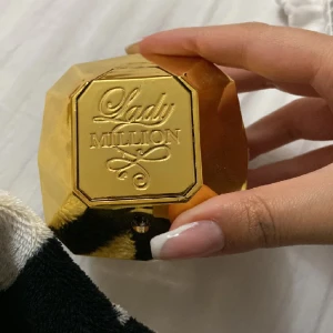 Lady million parfym  - Lady million parfym