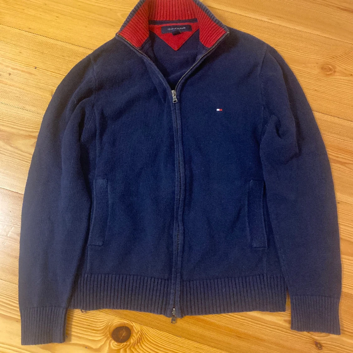 Tommy Hilfiger zip