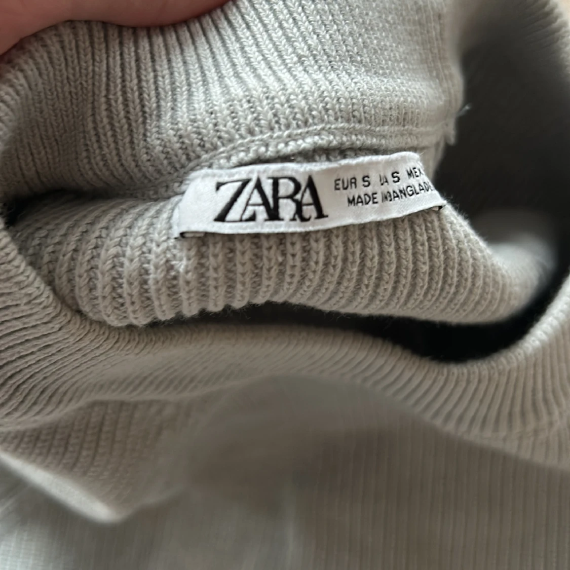 Ribbstickad tröja i bomull från zara - 91