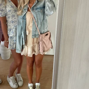 Mage väska  - Såå fin och söt rosa maje väska💓 nypris 2500kr