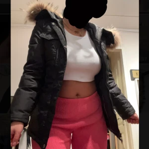 Jacka - Använd 1 vinter 2022. För liten för mig 